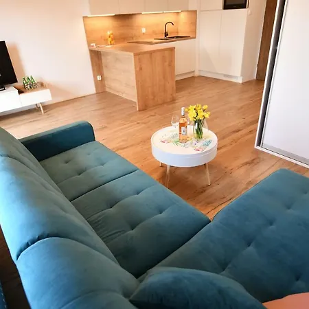 Apartament Kardamon Z Miejsce Postojowym Апартаменты Колобжег
