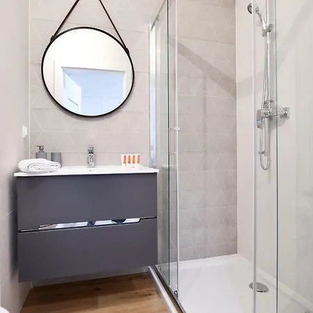 Apartament Kardamon Z Miejsce Postojowym Колобжег